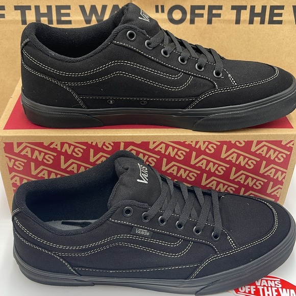 Vans Men’s Bearcat (Canvas) Black/Black
VN000DT2186
Sneakers - Picture 2 of 16